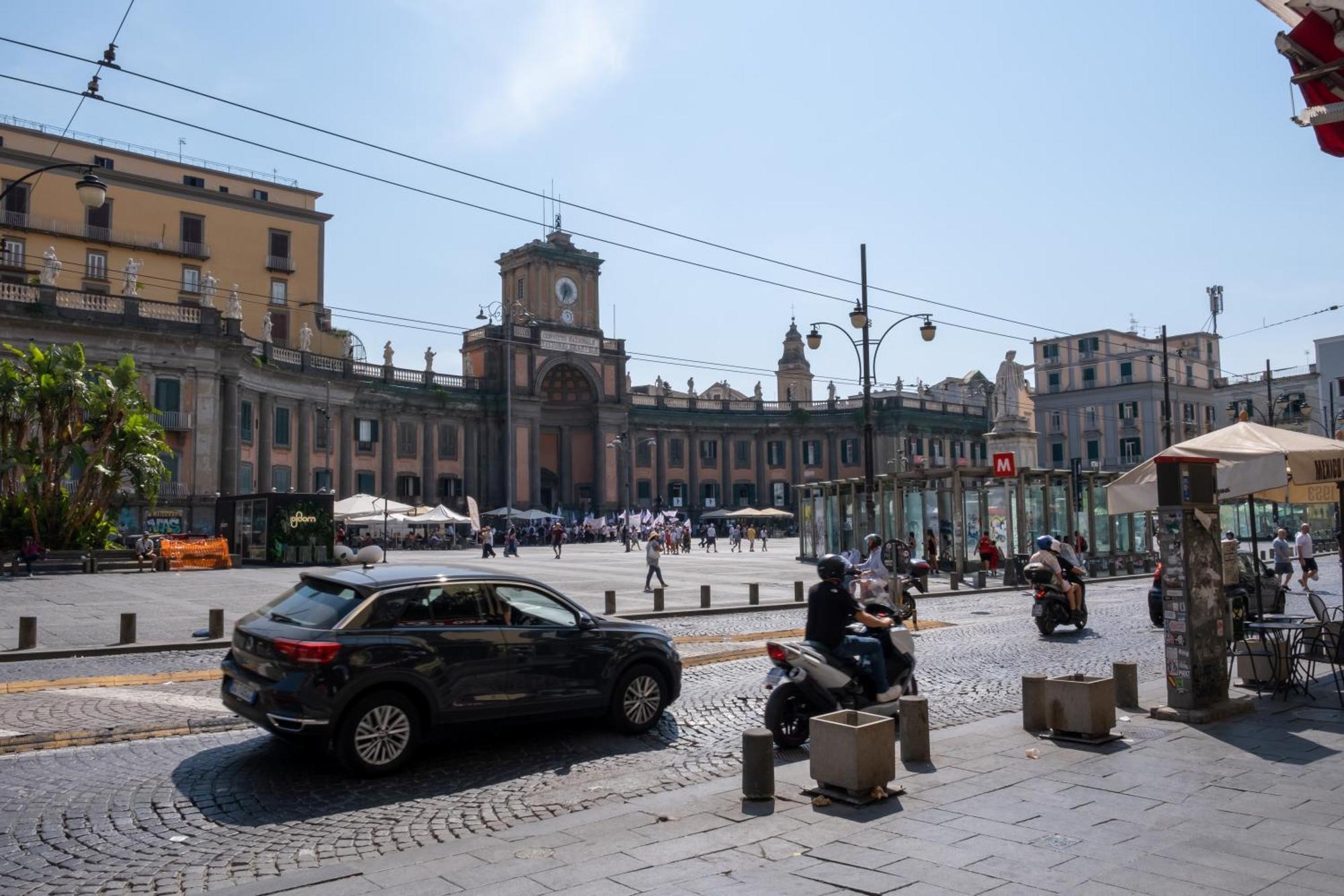 Colibri A Piazza Dante Διαμέρισμα Νάπολη Εξωτερικό φωτογραφία